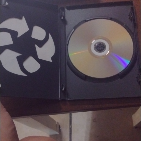 For DVDs, one show two movies - Picture 10 of 10